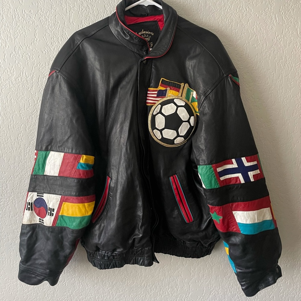Sweet World Cup of soccer jacket, perfect for any soccer or USA fan. Size XL
